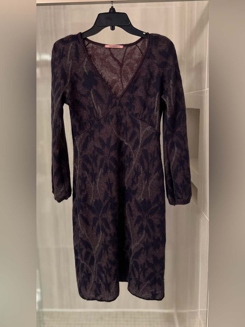 TANDEM Italian Knit V-Neck Floral Jacquard Sweater Dress Size 36 / S